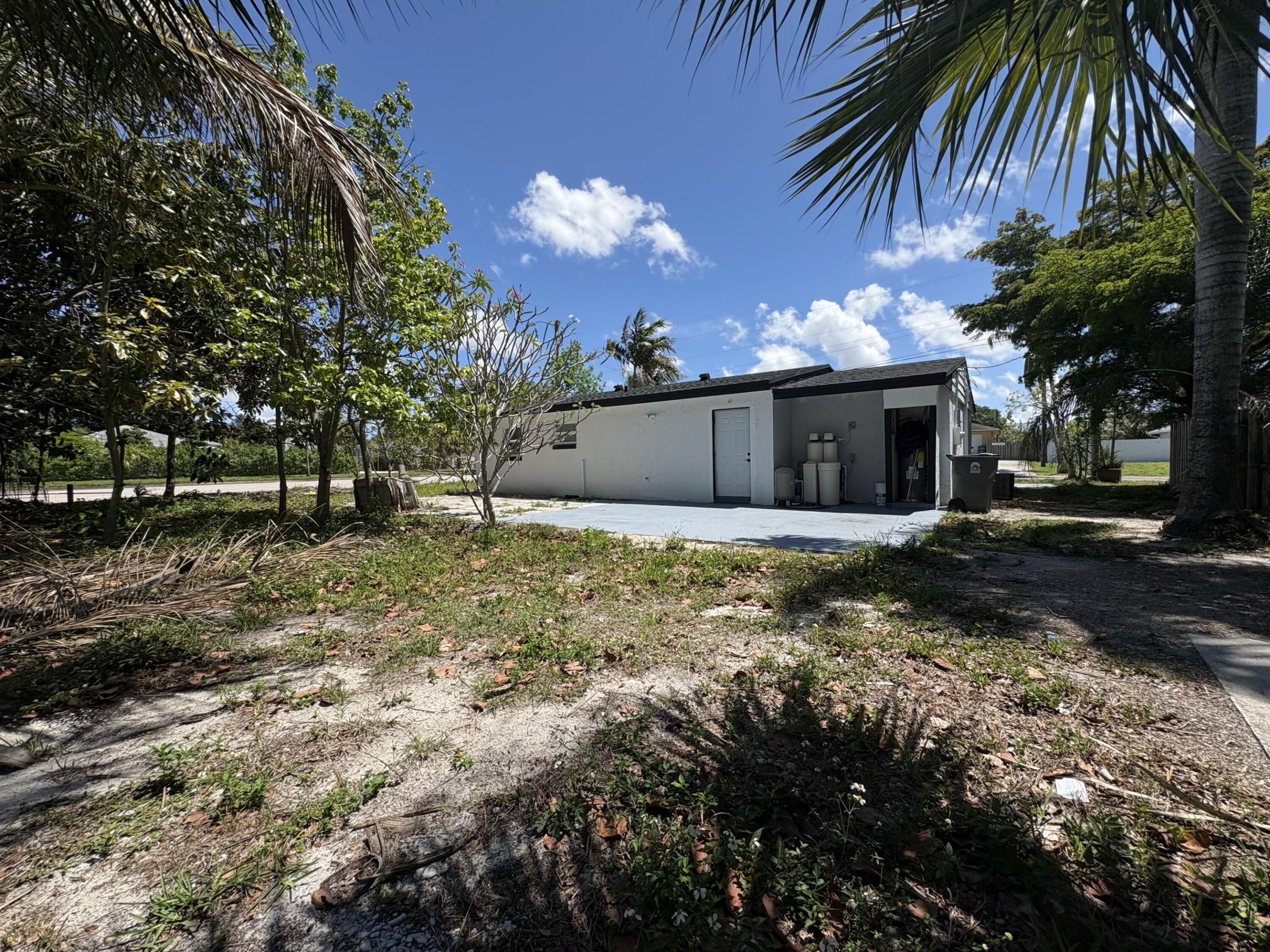 PALM BEACH FARMS CO. - Residential