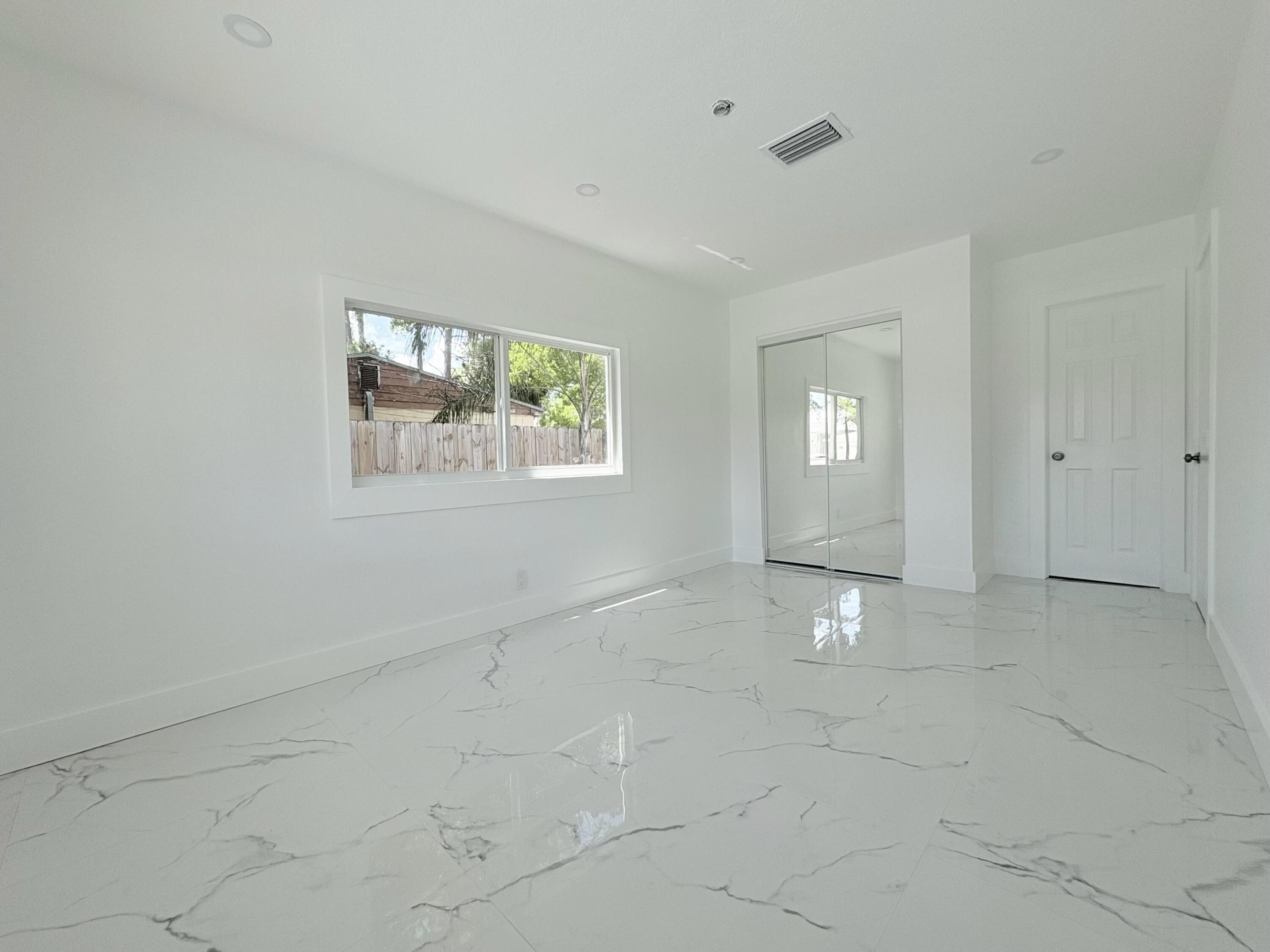 PALM BEACH FARMS CO. - Residential