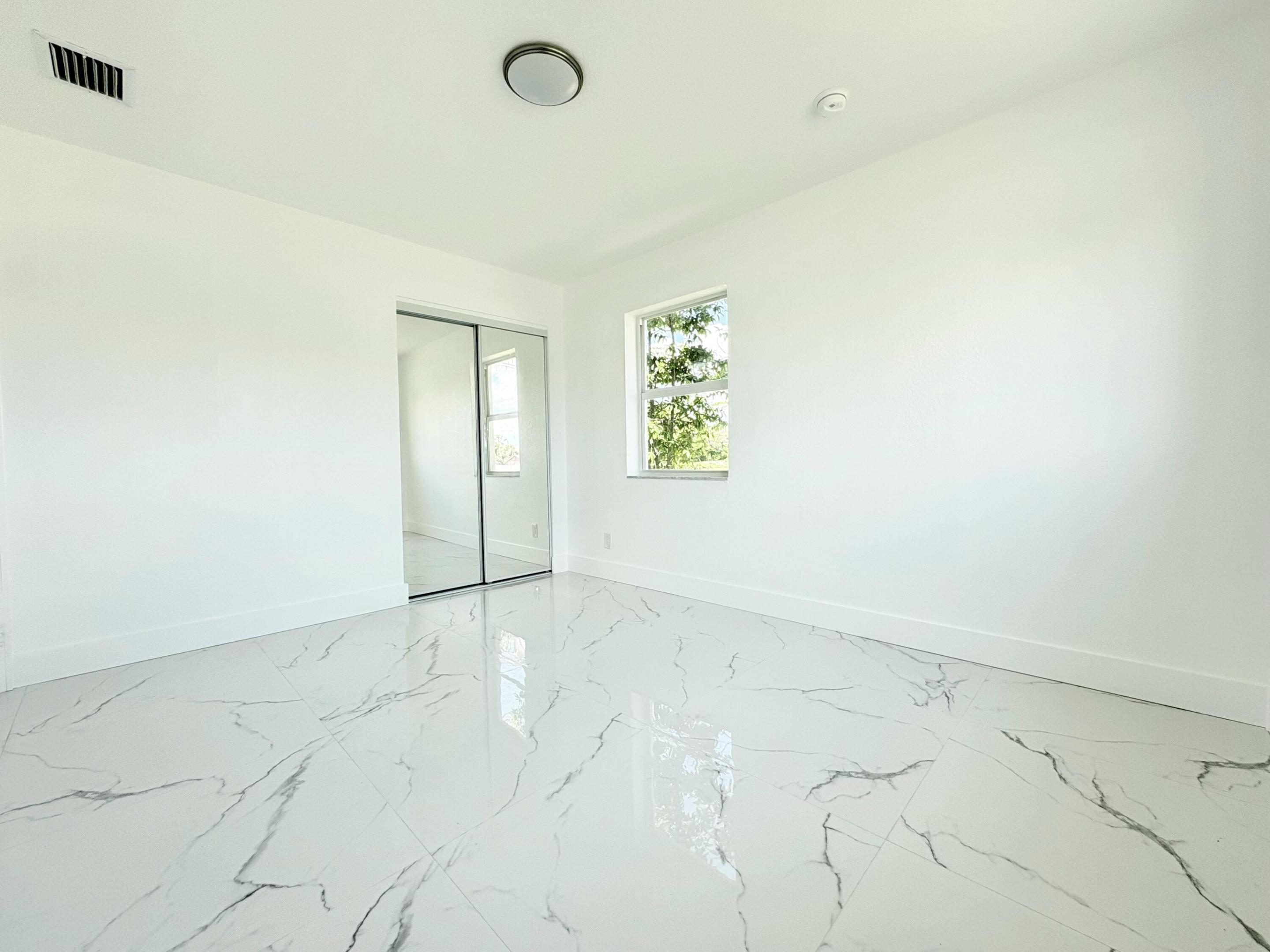 PALM BEACH FARMS CO. - Residential