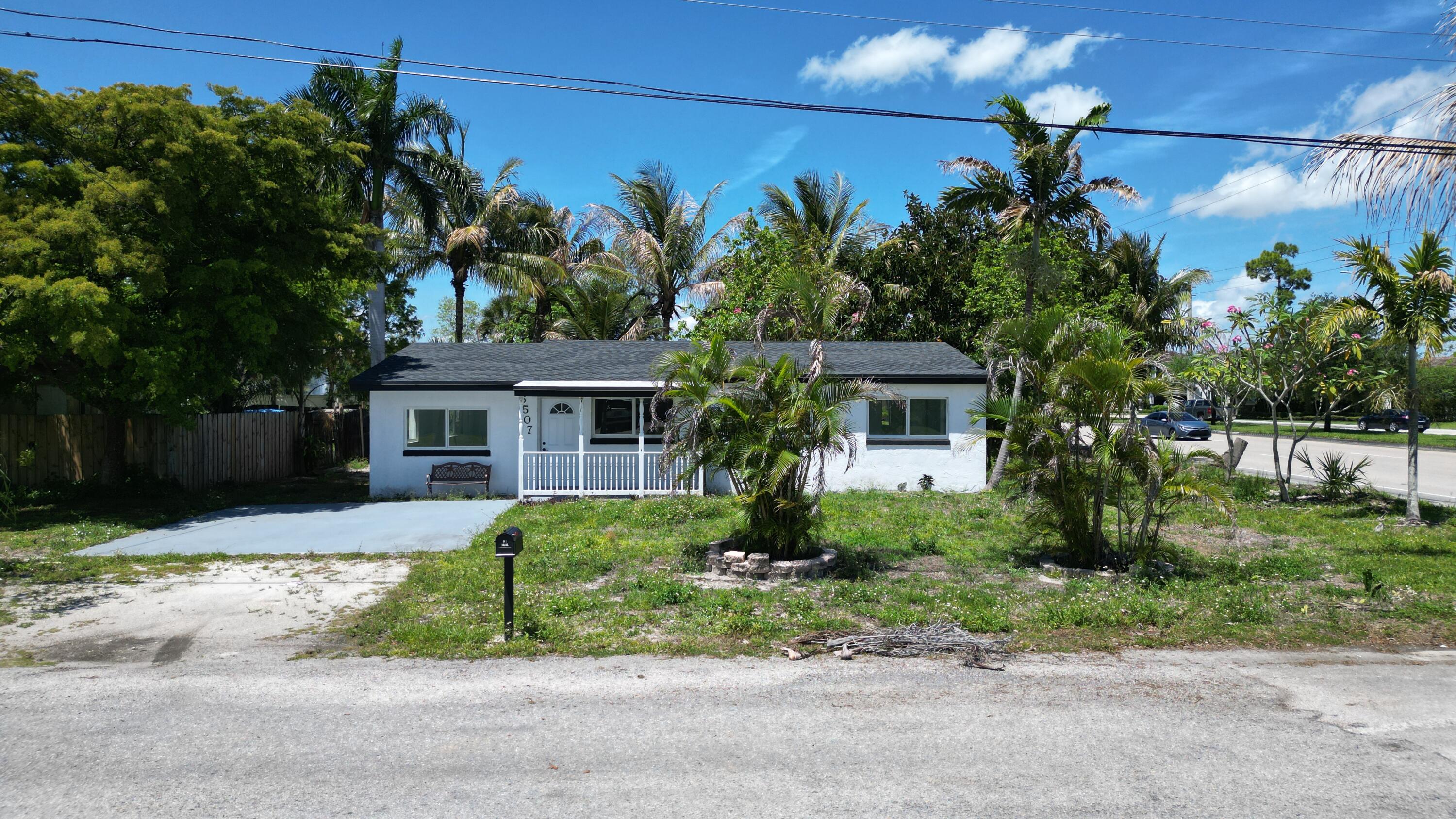 PALM BEACH FARMS CO. - Residential