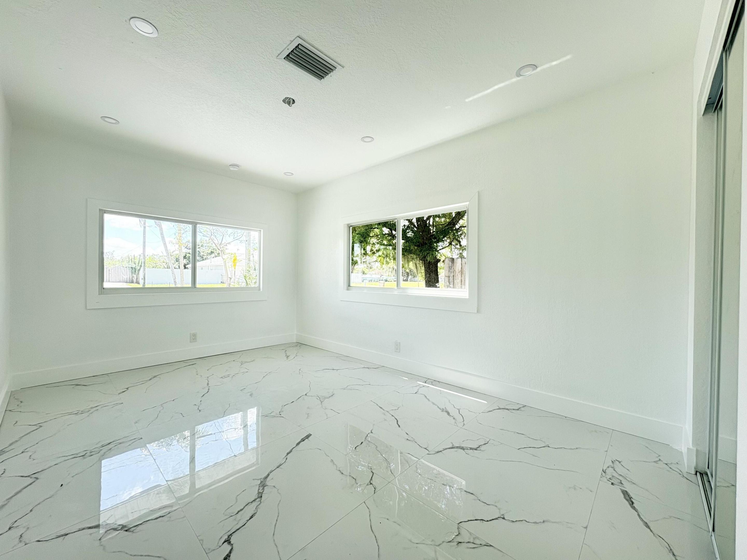 PALM BEACH FARMS CO. - Residential