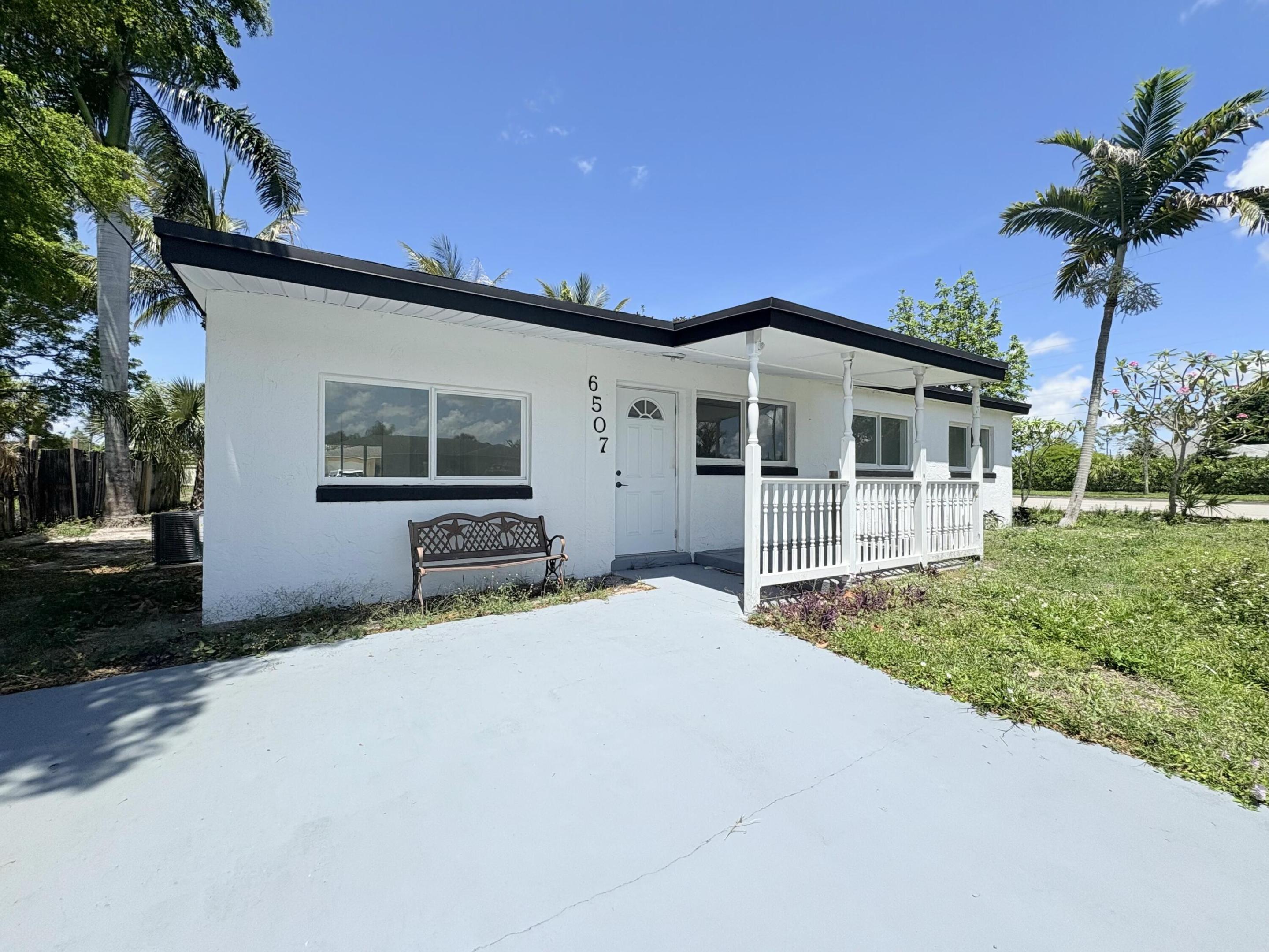 PALM BEACH FARMS CO. - Residential