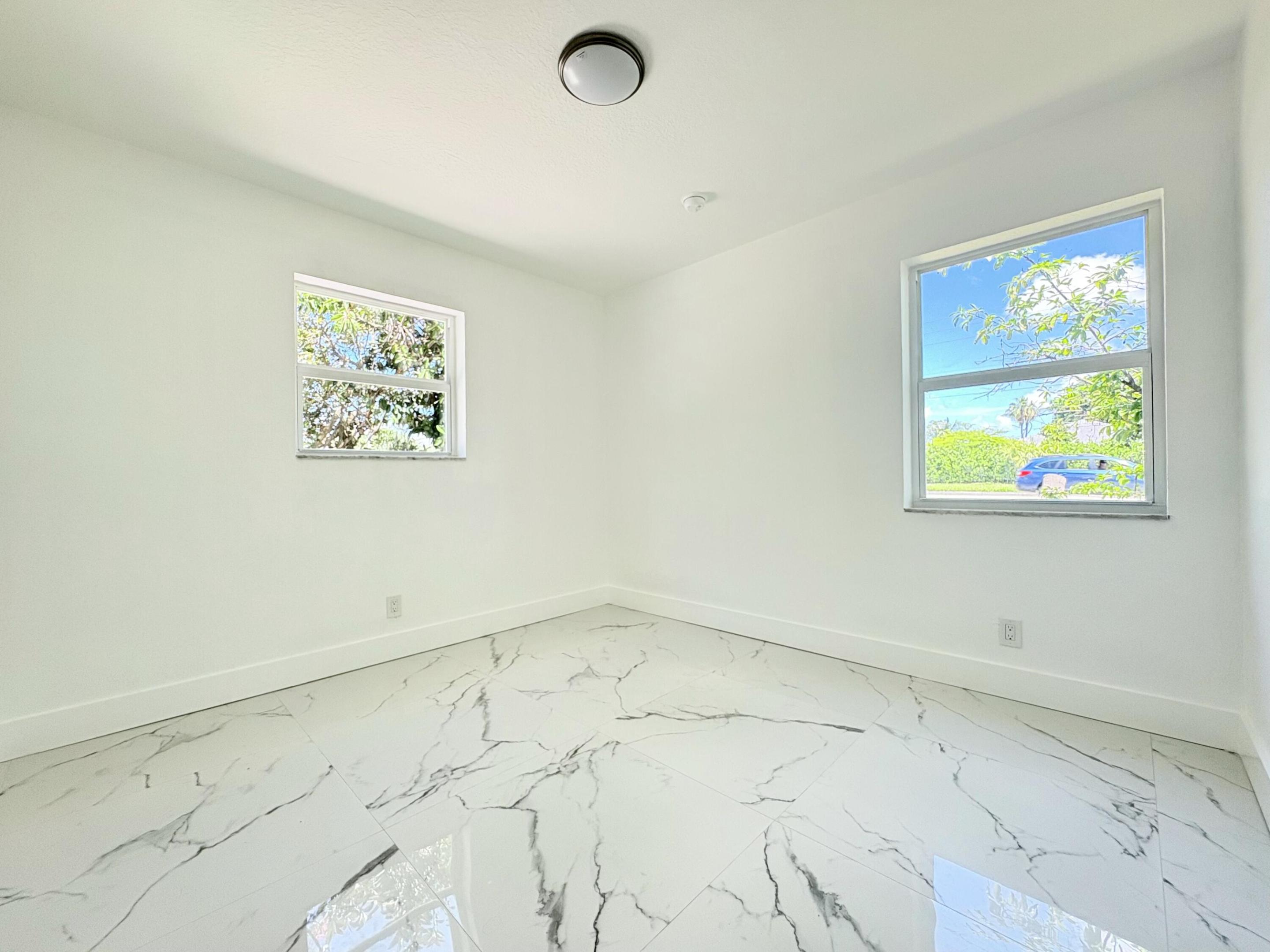 PALM BEACH FARMS CO. - Residential