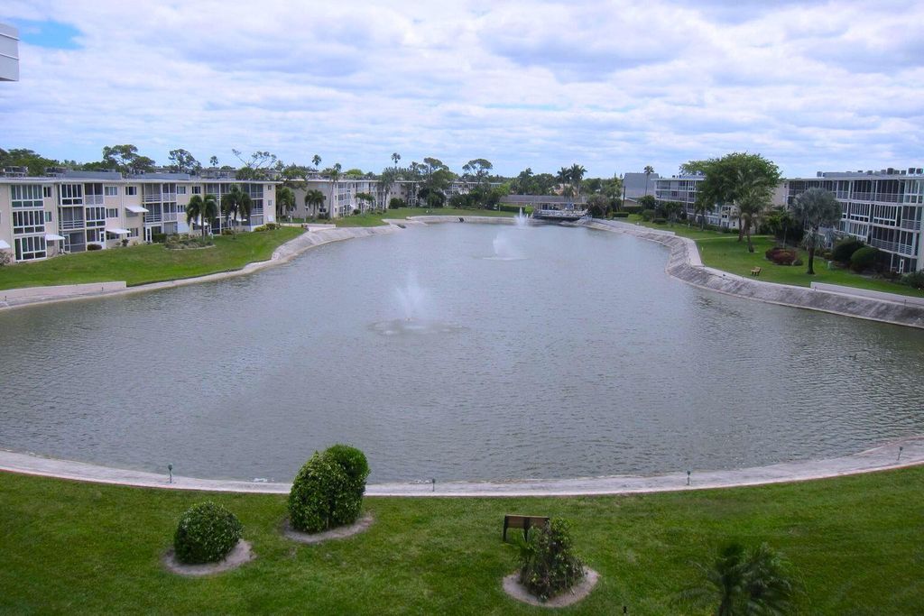 Photo of 2728 N Garden Drive N #409, Lake Worth, FL 33461 (MLS # R11099356)