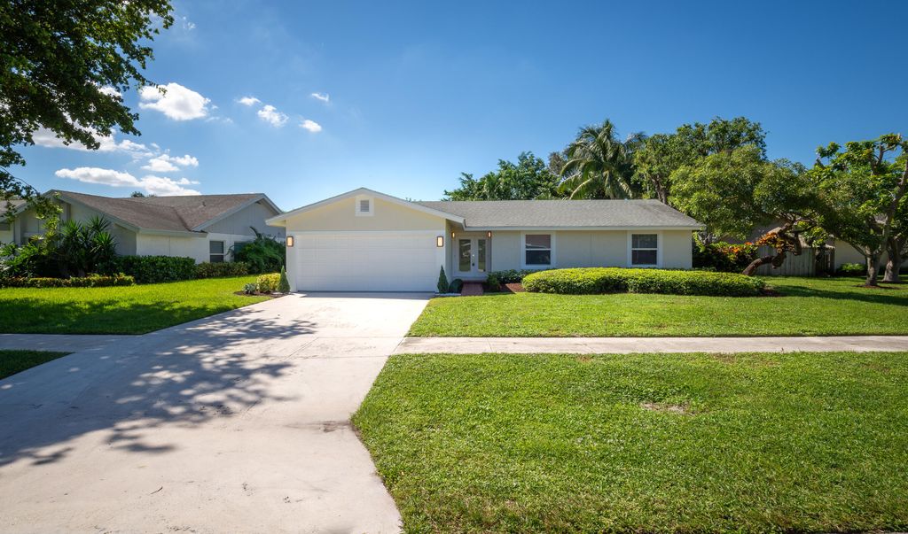 Photo of 4126 Birchwood Drive, Boca Raton, FL 33487 (MLS # B26011950)