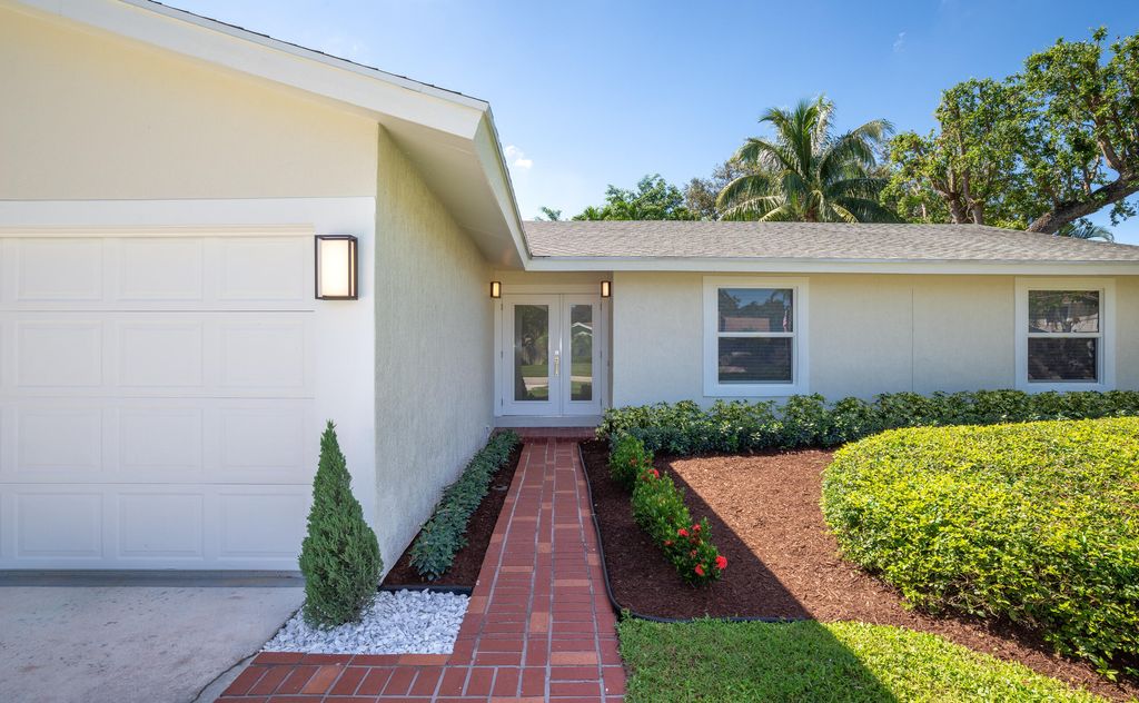 Photo of 4126 Birchwood Drive, Boca Raton, FL 33487 (MLS # B26011950)