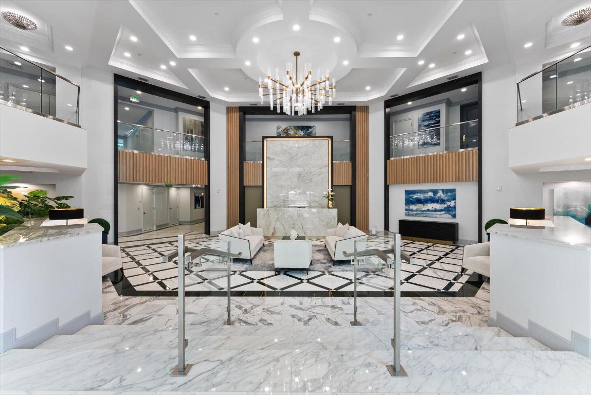 550 SE Mizner Boulevard B206