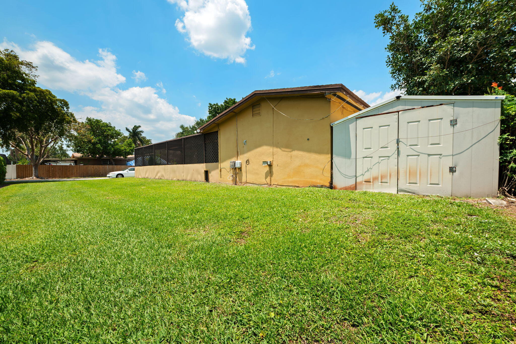 PASADENA LAKES - Residential