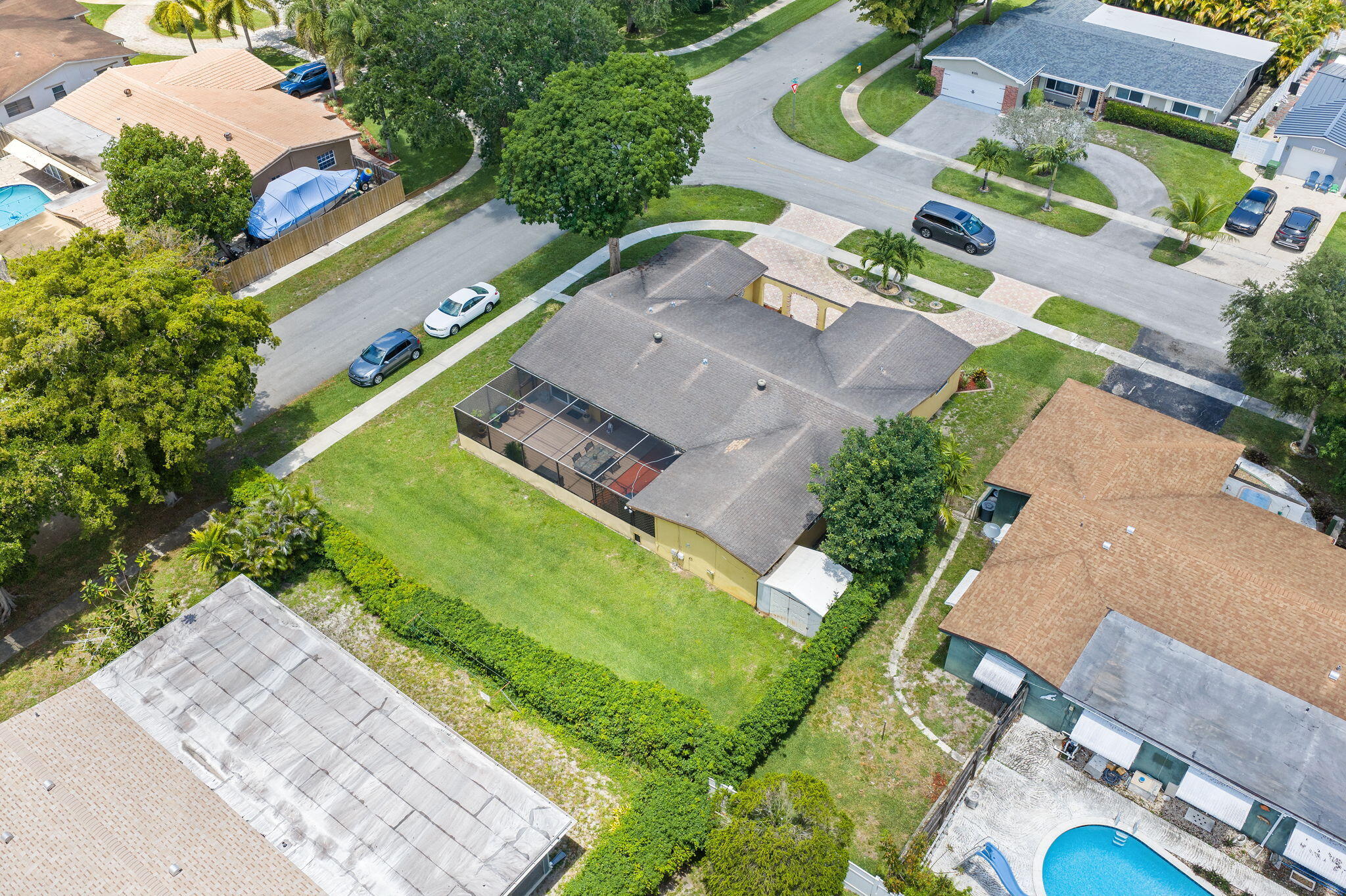 PASADENA LAKES - Residential