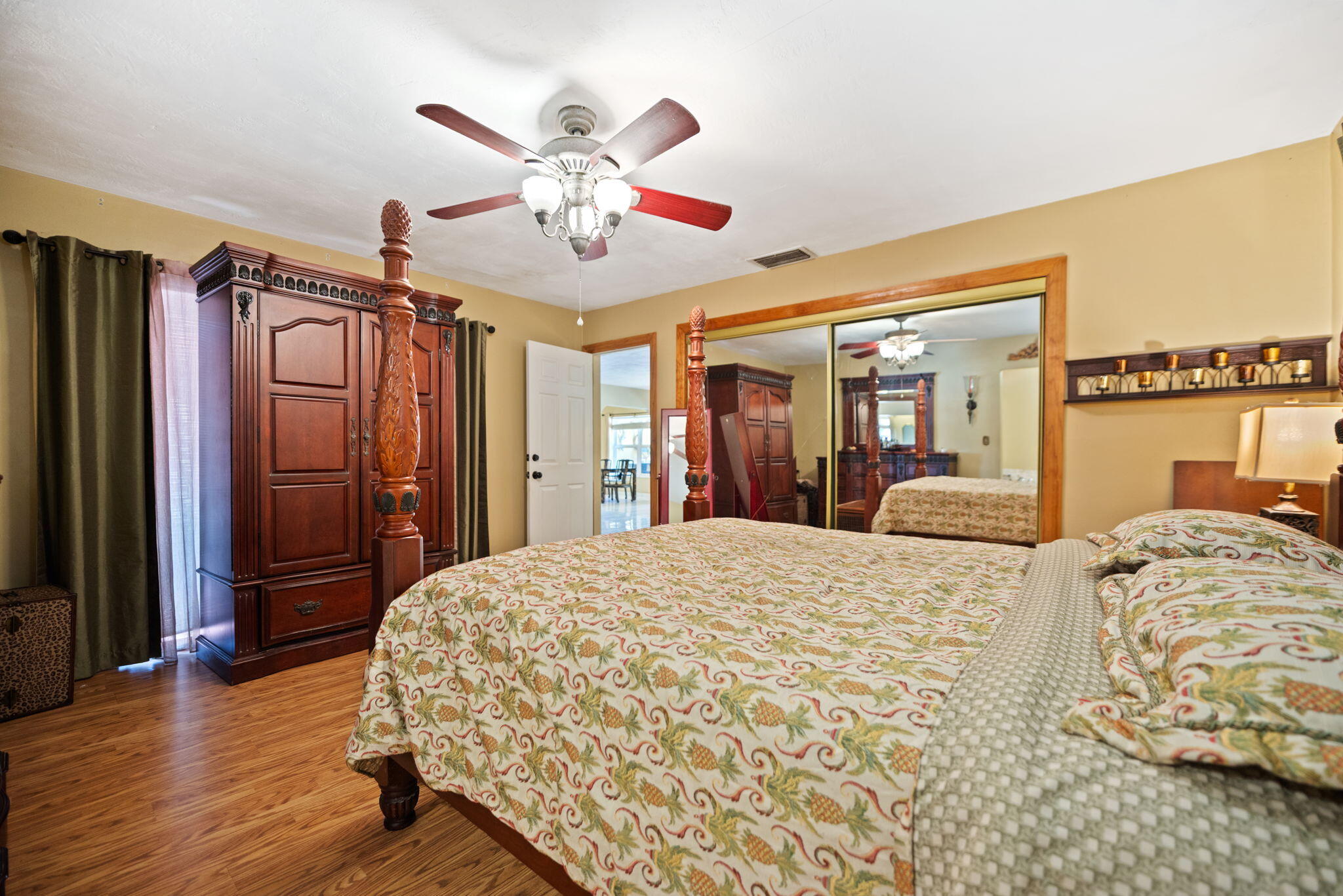 PASADENA LAKES - Residential