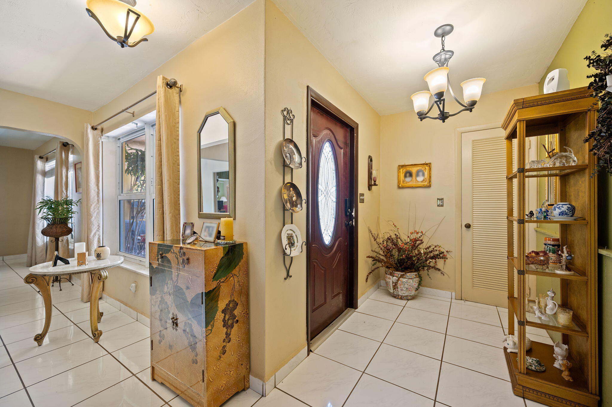 PASADENA LAKES - Residential