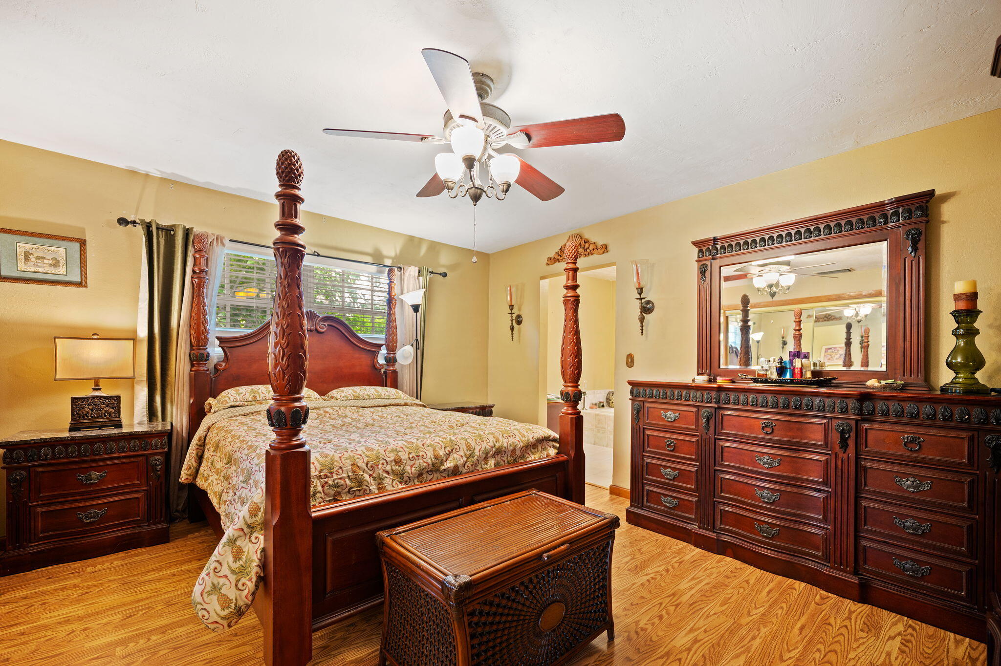 PASADENA LAKES - Residential