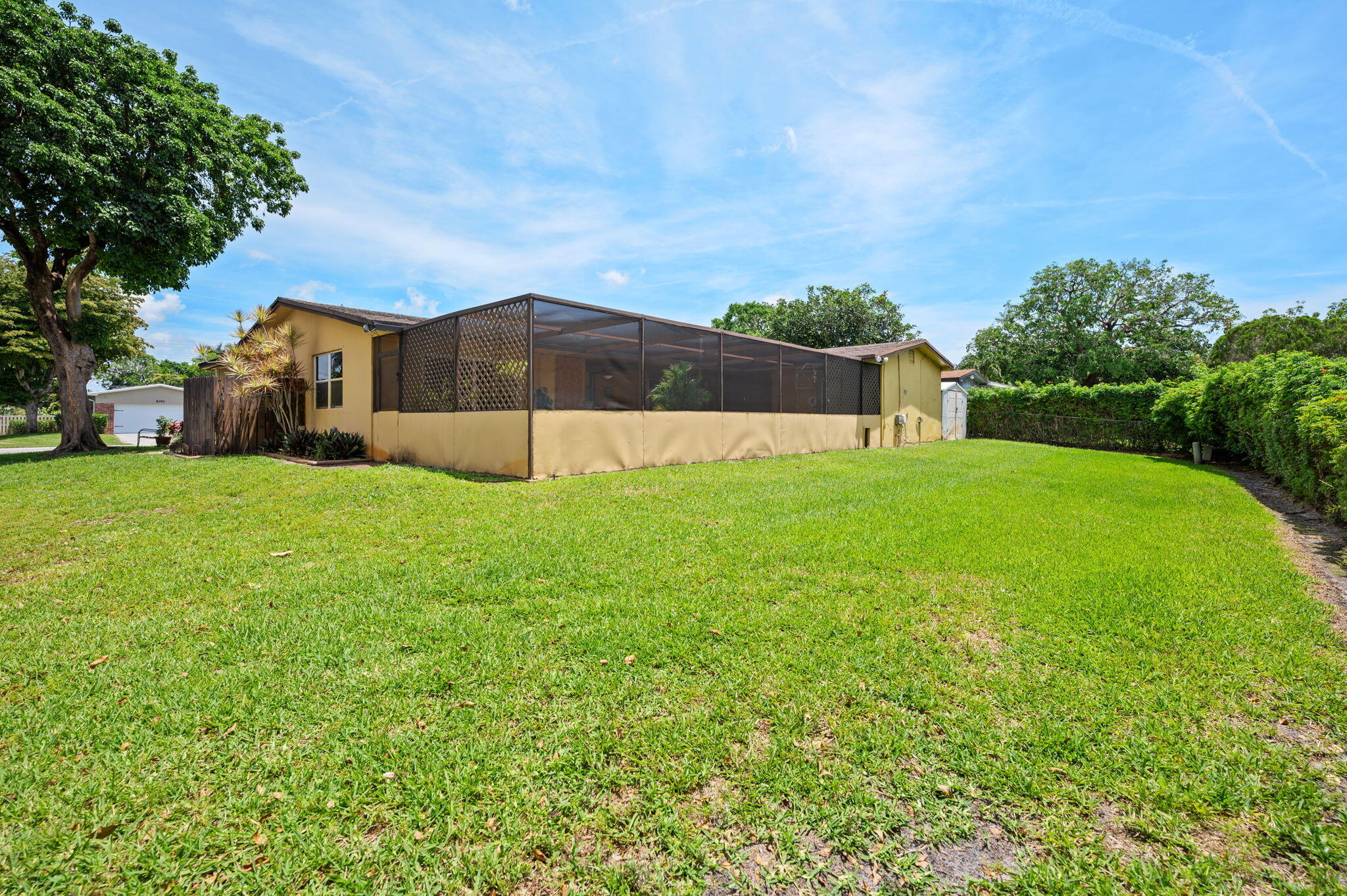 PASADENA LAKES - Residential