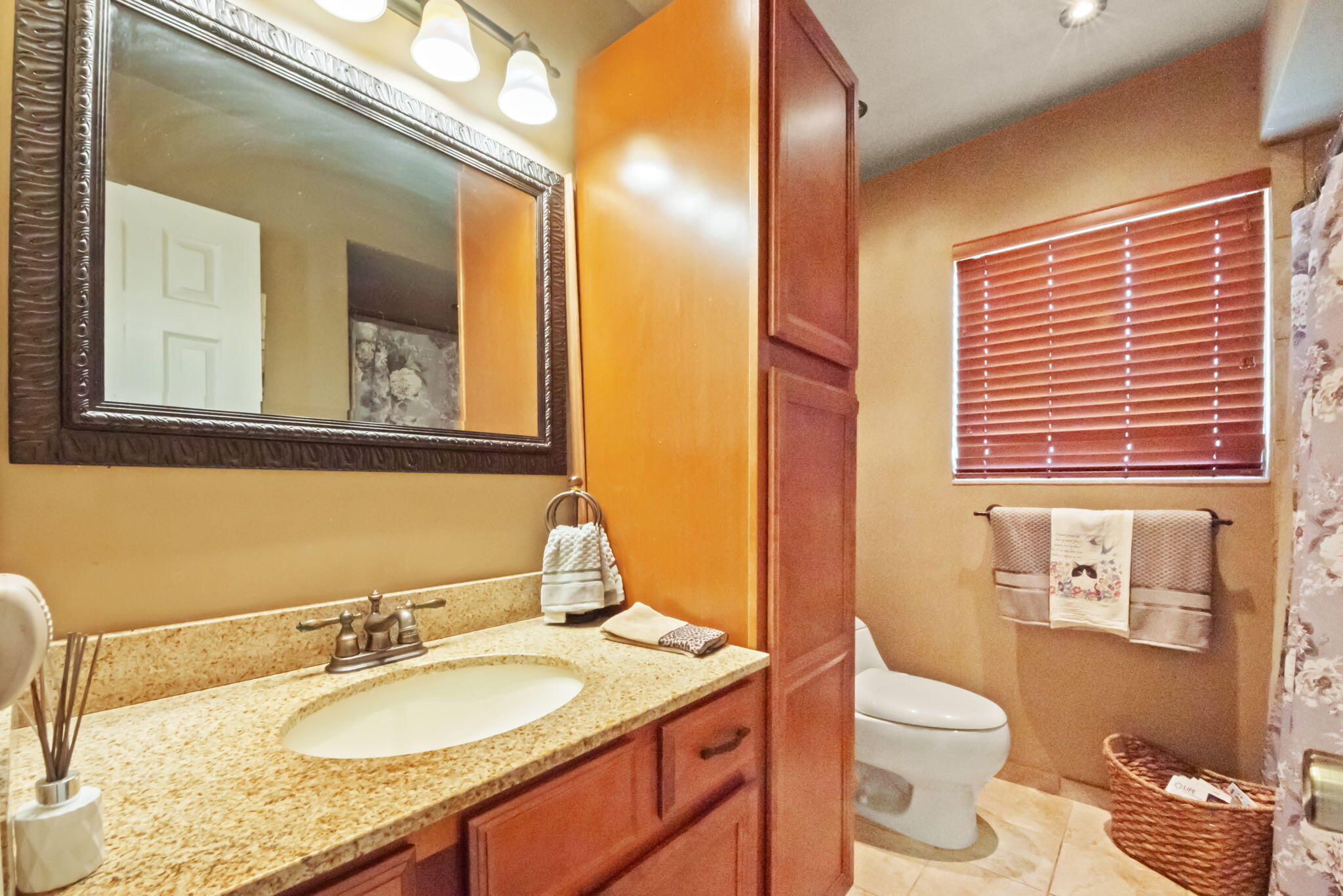 PASADENA LAKES - Residential