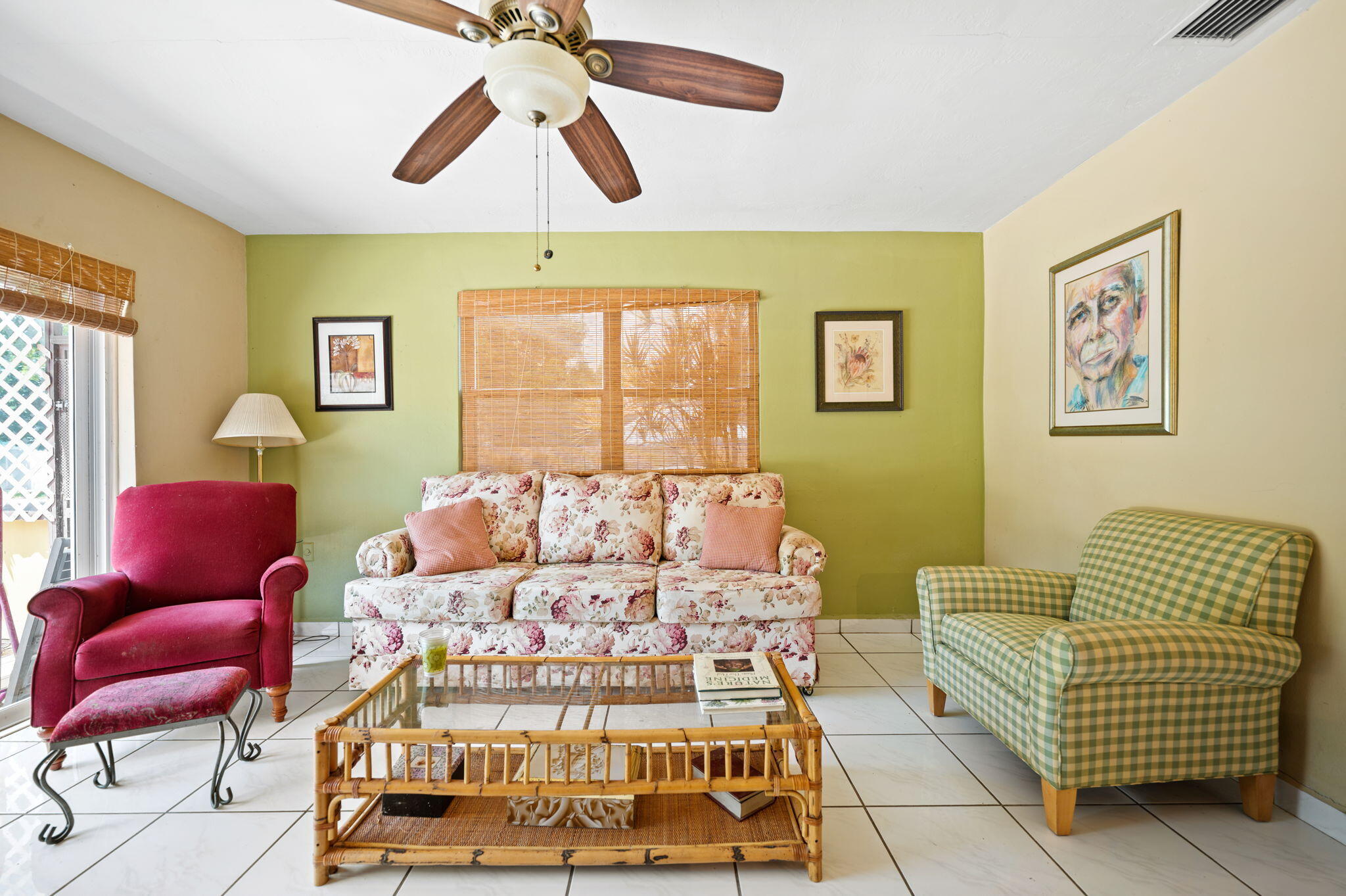PASADENA LAKES - Residential