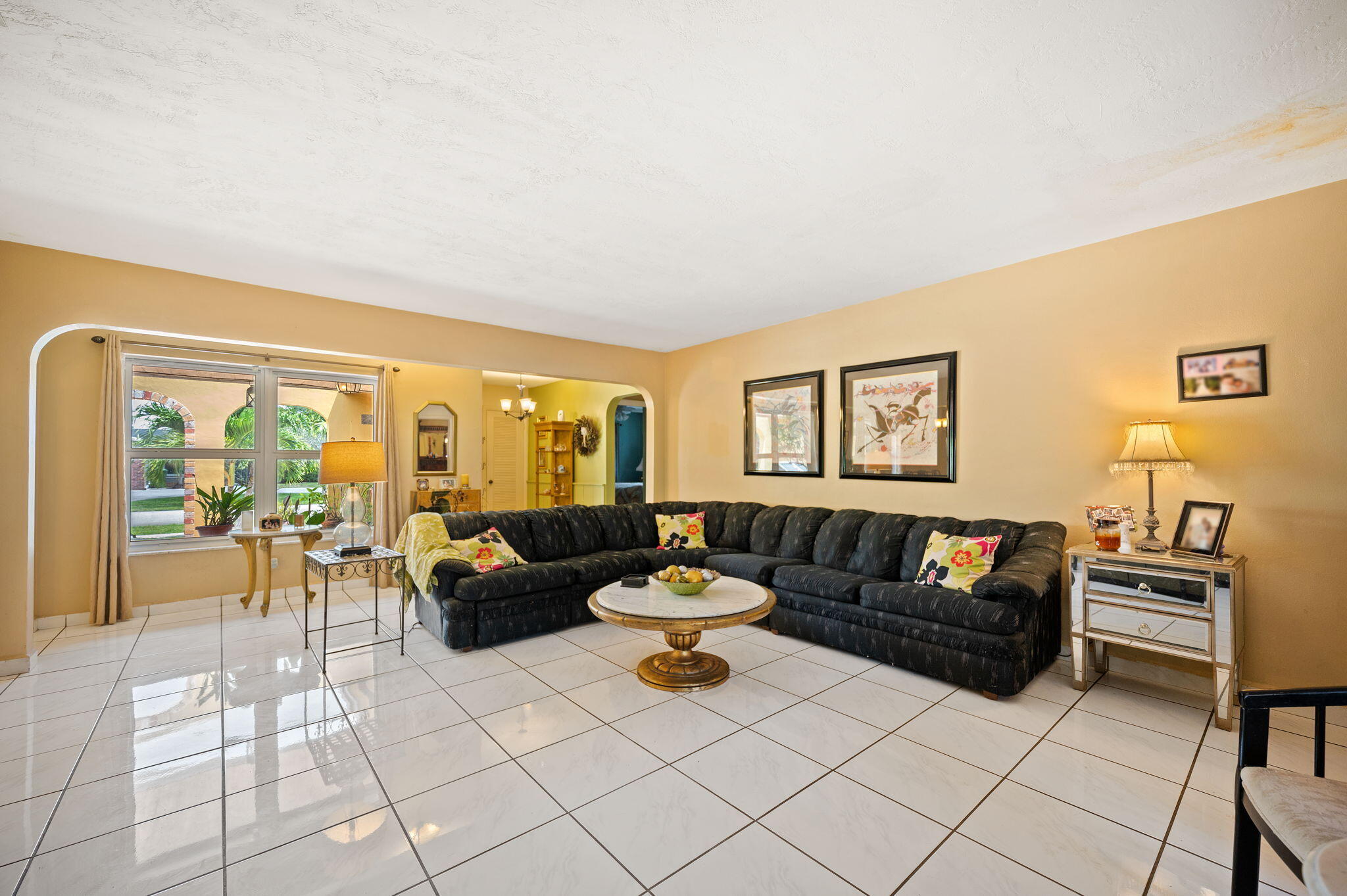 PASADENA LAKES - Residential