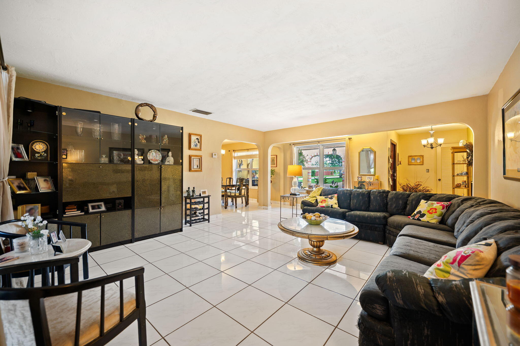 PASADENA LAKES - Residential