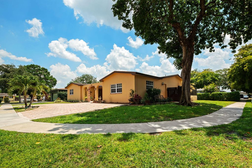 Photo of 8350 NW 23rd Street, Pembroke Pines, FL 33024 (MLS # B26024758)