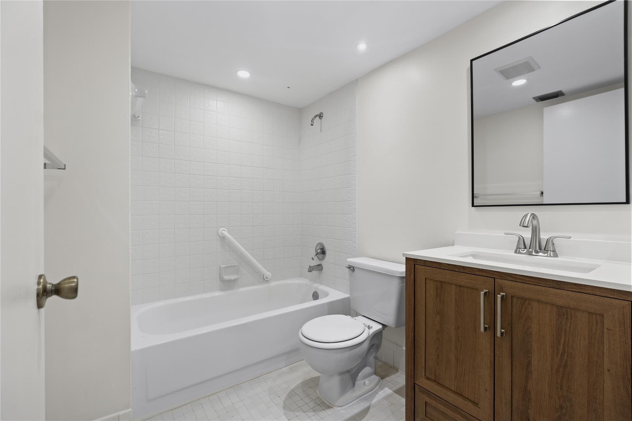 ELEUTHERA VILLAGE A CONDO - Residential