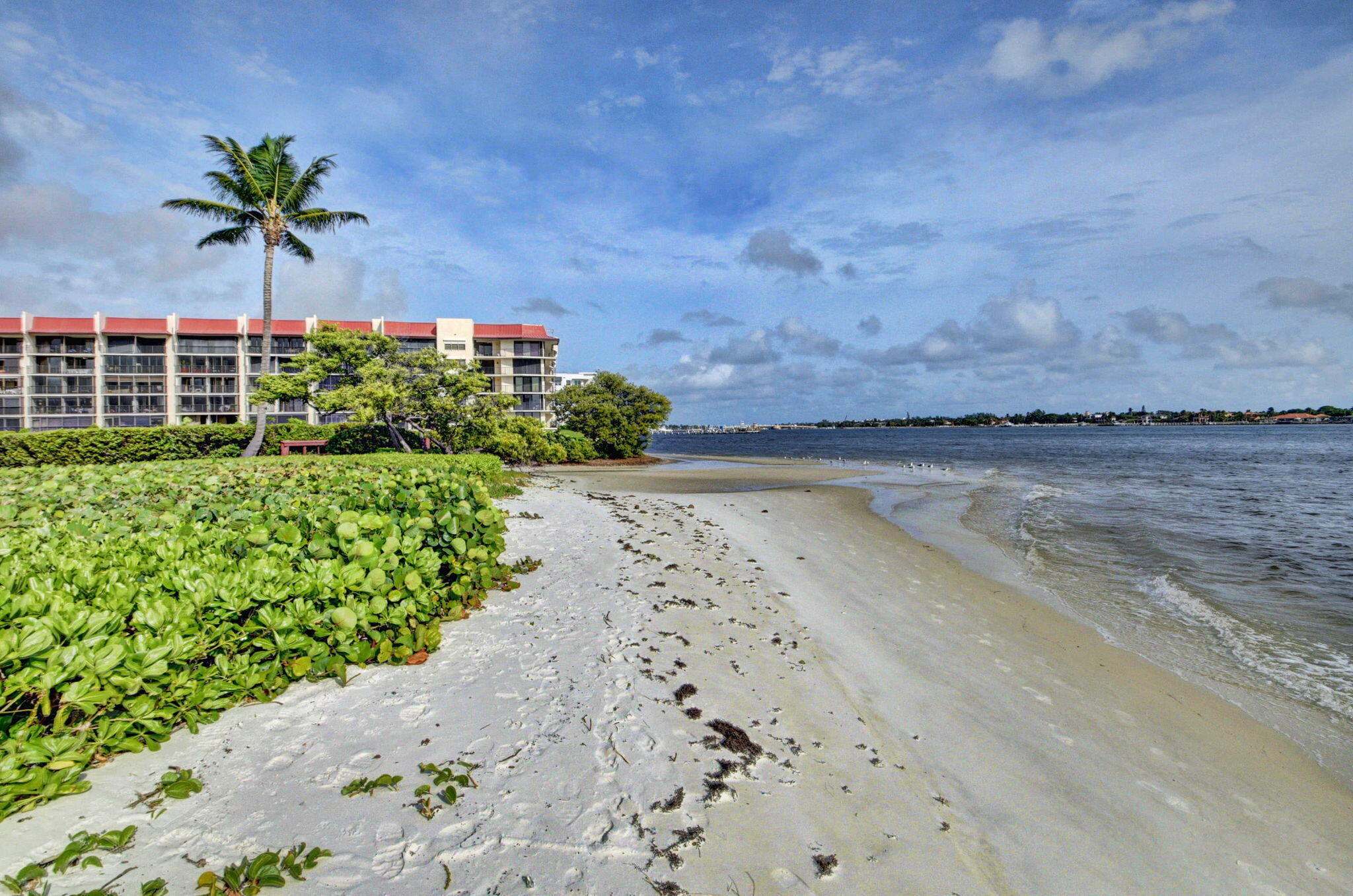 HALF MOON BAY CONDO PH I AND II - Residential