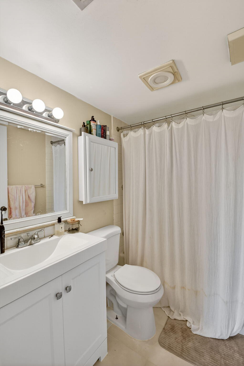 HALF MOON BAY CONDO PH I AND II - Residential