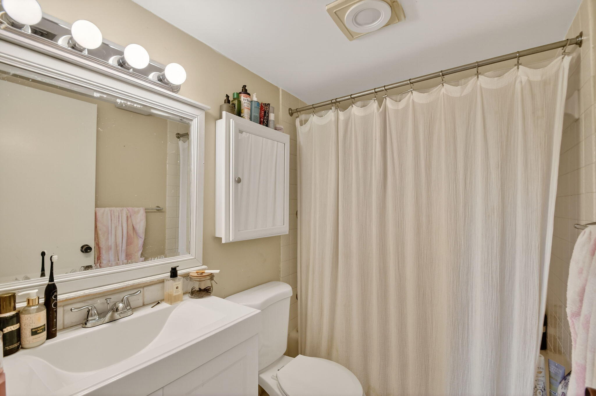 HALF MOON BAY CONDO PH I AND II - Residential