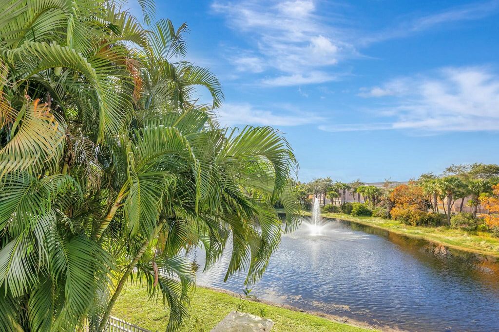 Photo of 11023 Legacy 204 Lane #204, Palm Beach Gardens, FL 33410 (MLS # R11046551)