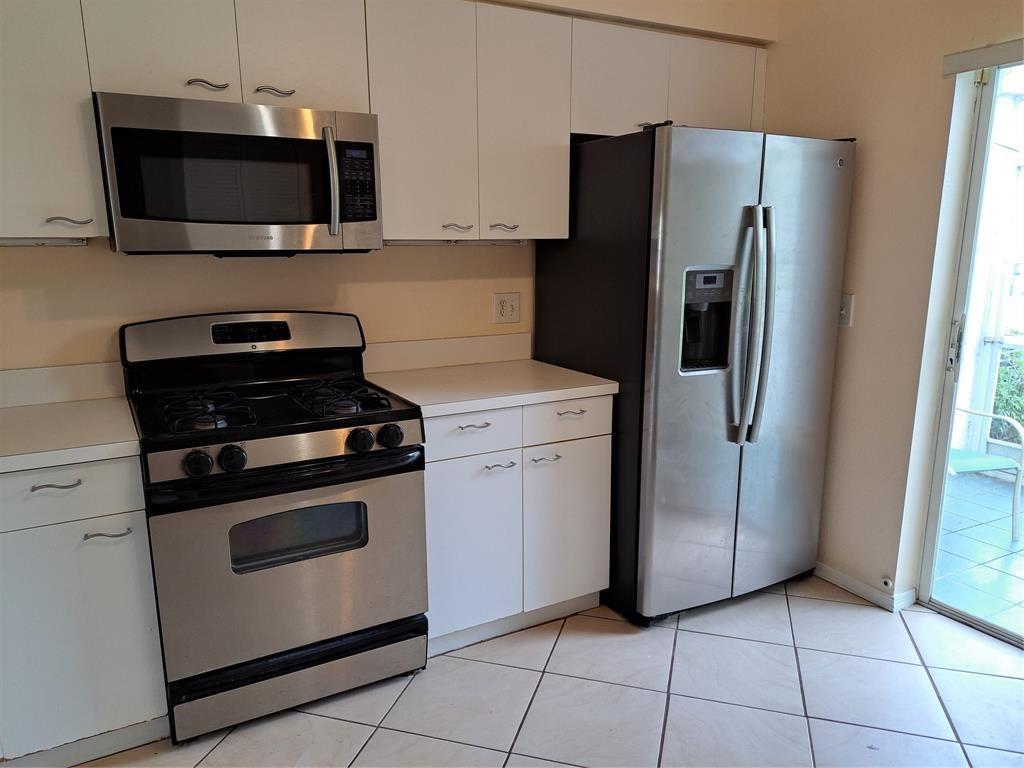 8123 SAN CARLOS CIR 8123