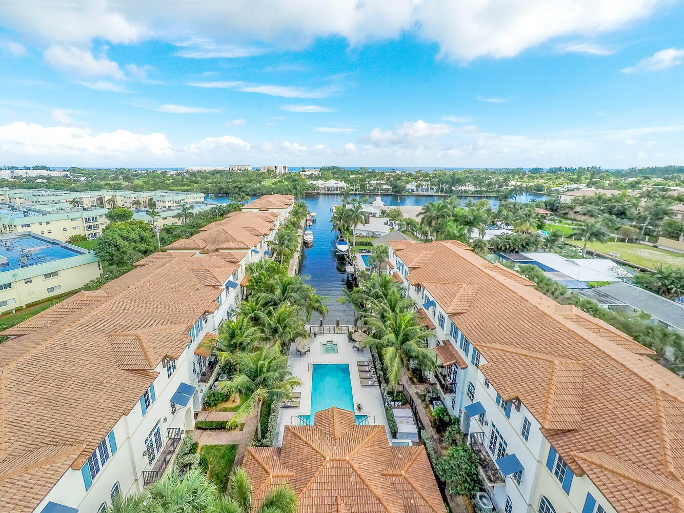 View photos, virtual tours, details... 803 ESTANCIA Way