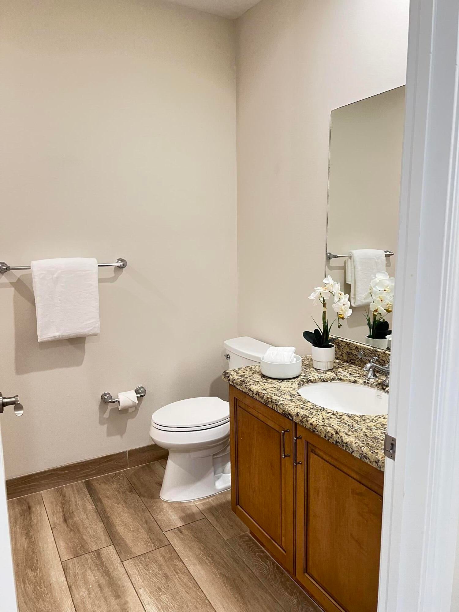View photos, virtual tours, details... 803 ESTANCIA Way