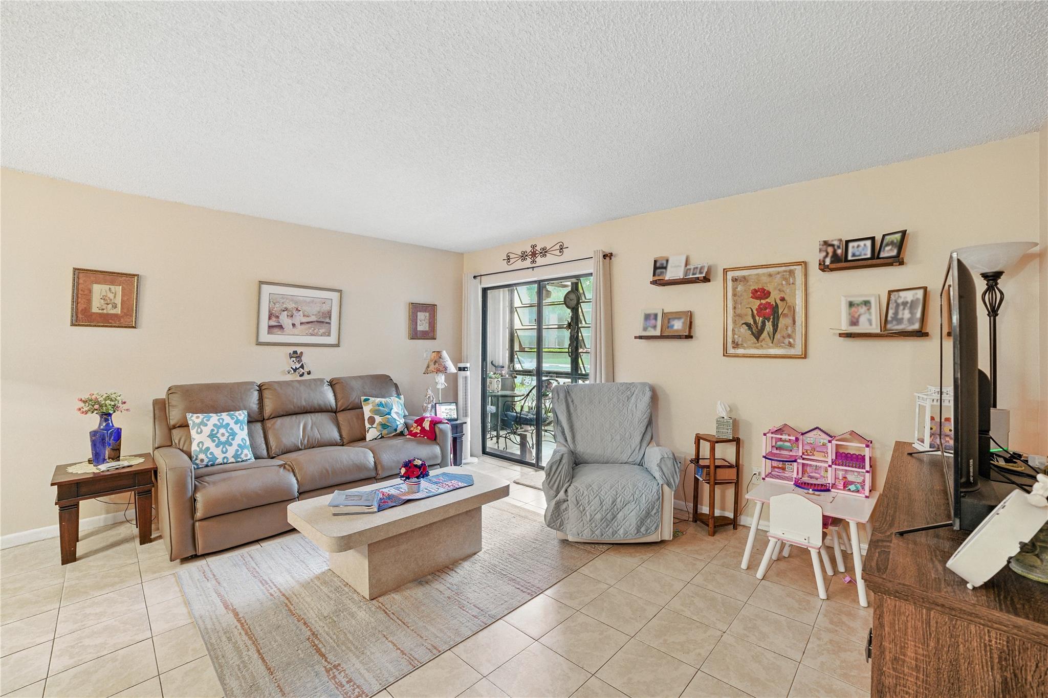 7212 Ashmont Cir 7212