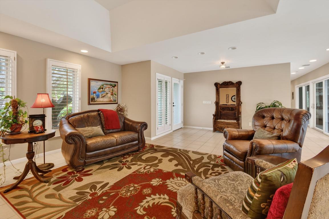 Tequesta Country Club Community - Residential