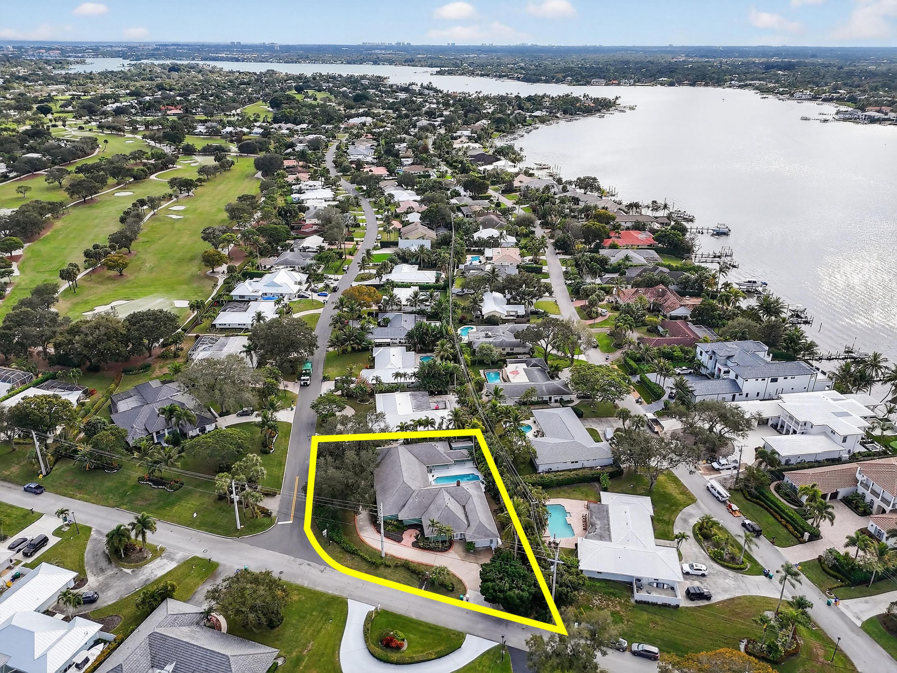 Tequesta Country Club Community - Residential