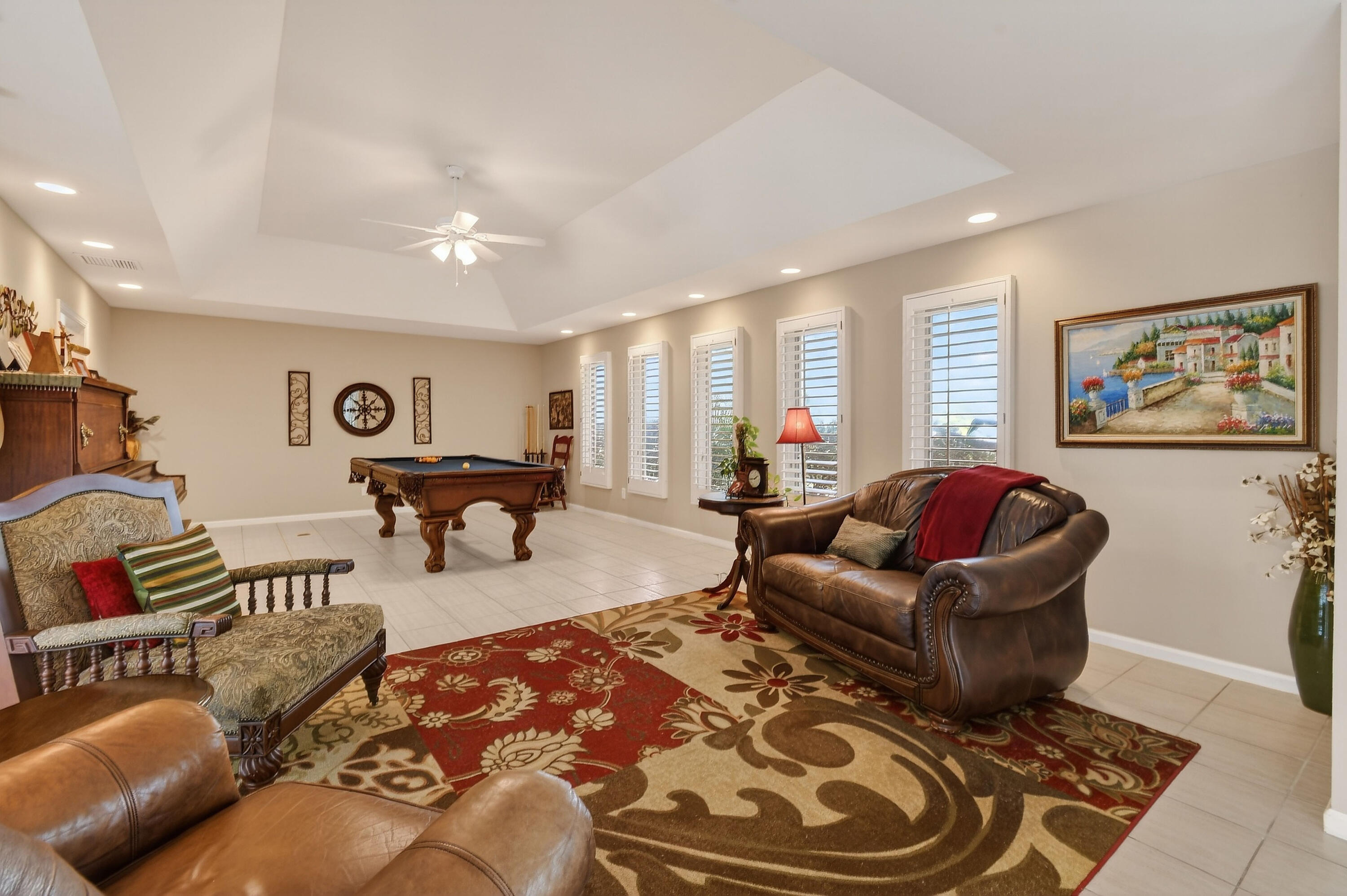 Tequesta Country Club Community - Residential