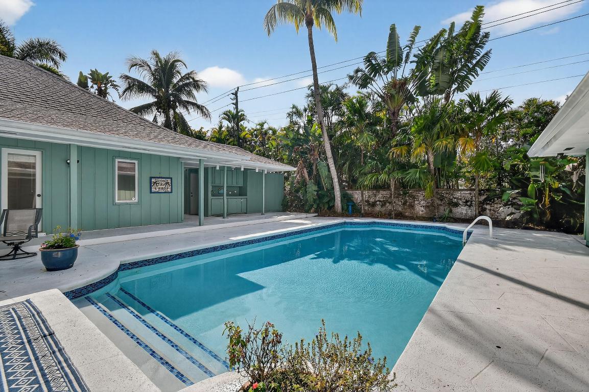 Tequesta Country Club Community - Residential