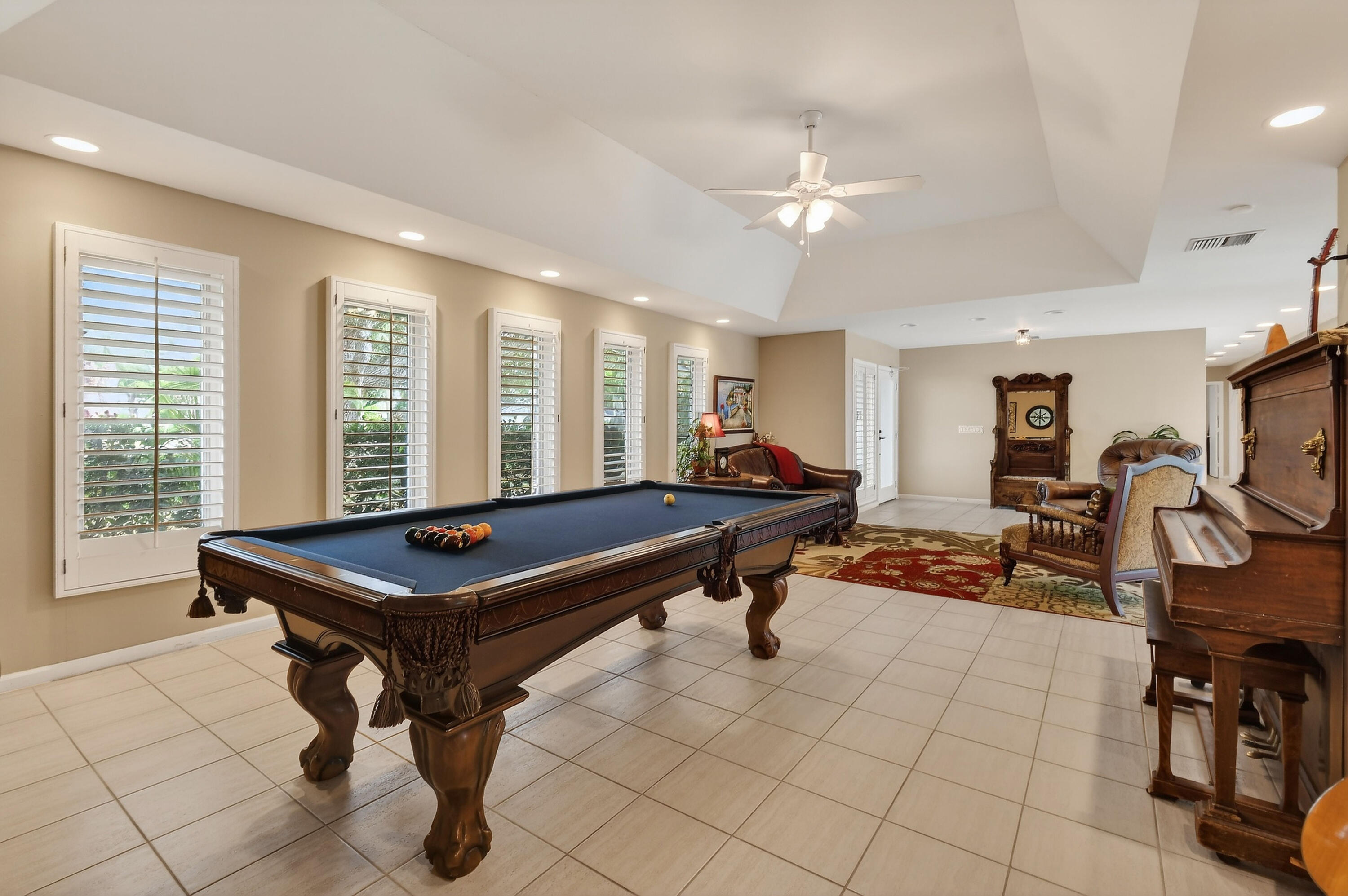 Tequesta Country Club Community - Residential