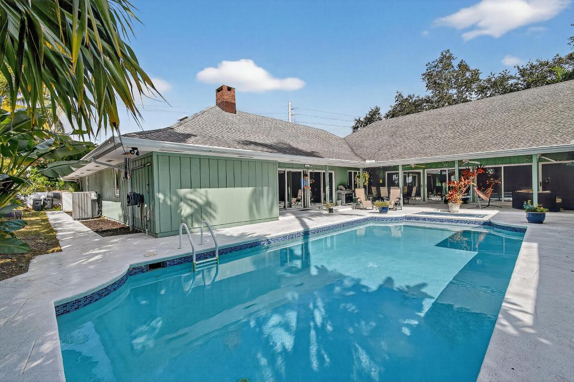 Tequesta Country Club Community - Residential