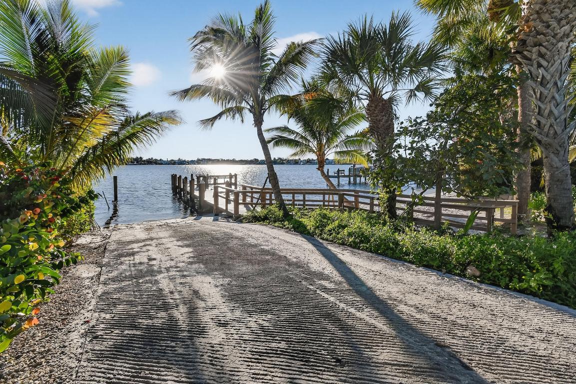 Tequesta Country Club Community - Residential