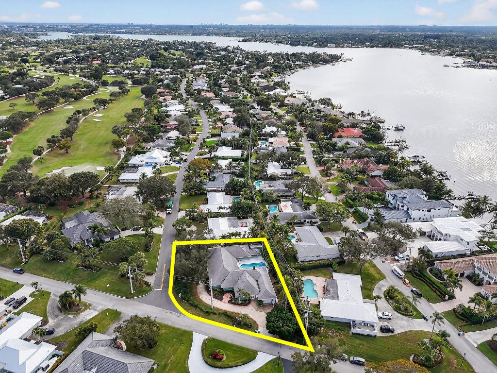 Tequesta Country Club Community - Residential