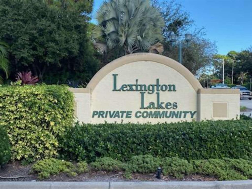 Photo of 1551 SE Hampshire Way #103, Stuart, FL 34994 (MLS # R10754117)