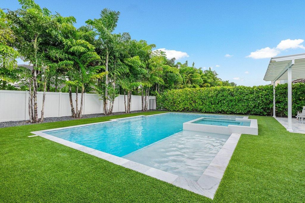 Photo of 15382 Destiny Drive, Delray Beach, FL 33446 (MLS # R11015545)