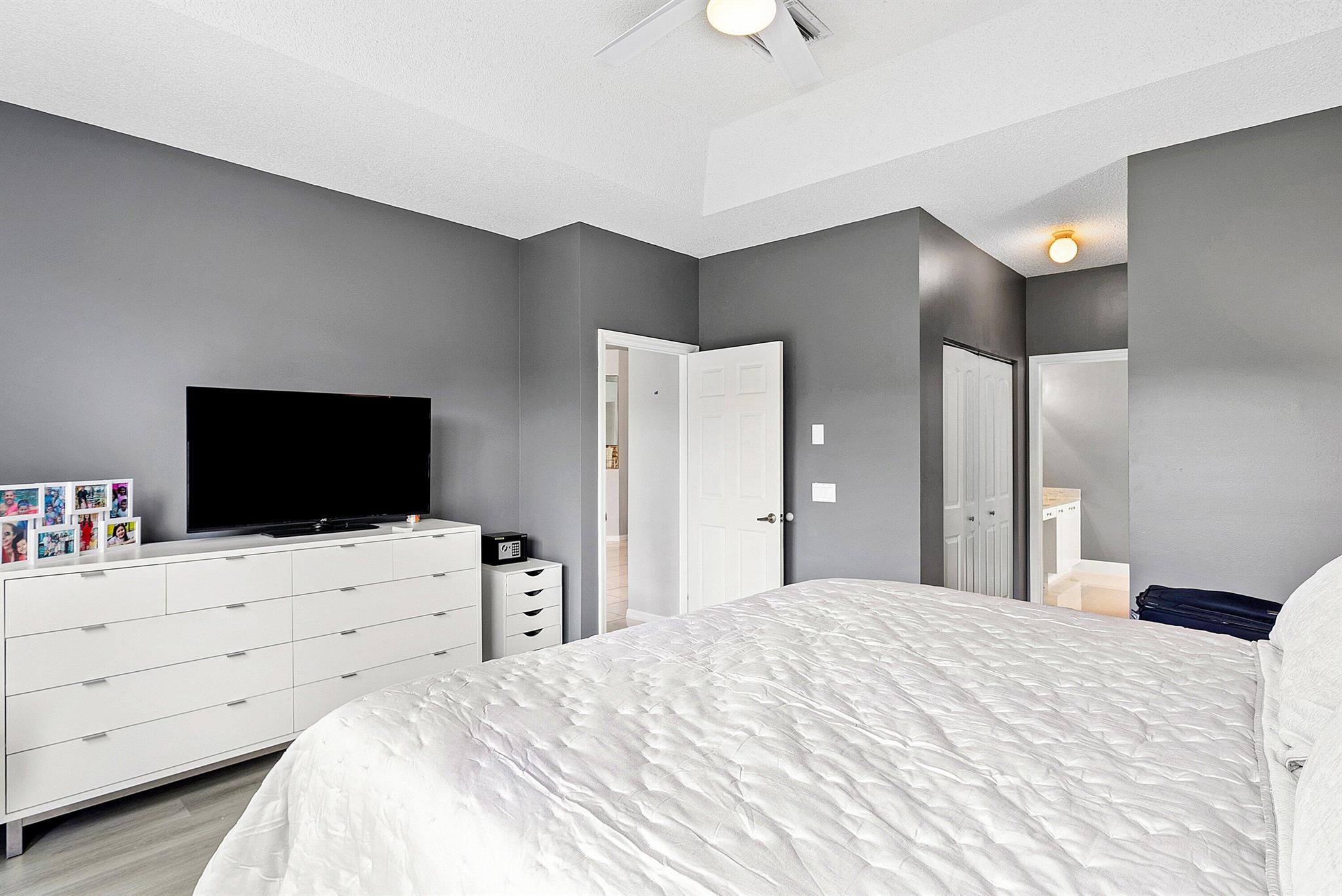 MAYFAIR AT PARKLAND - Residential