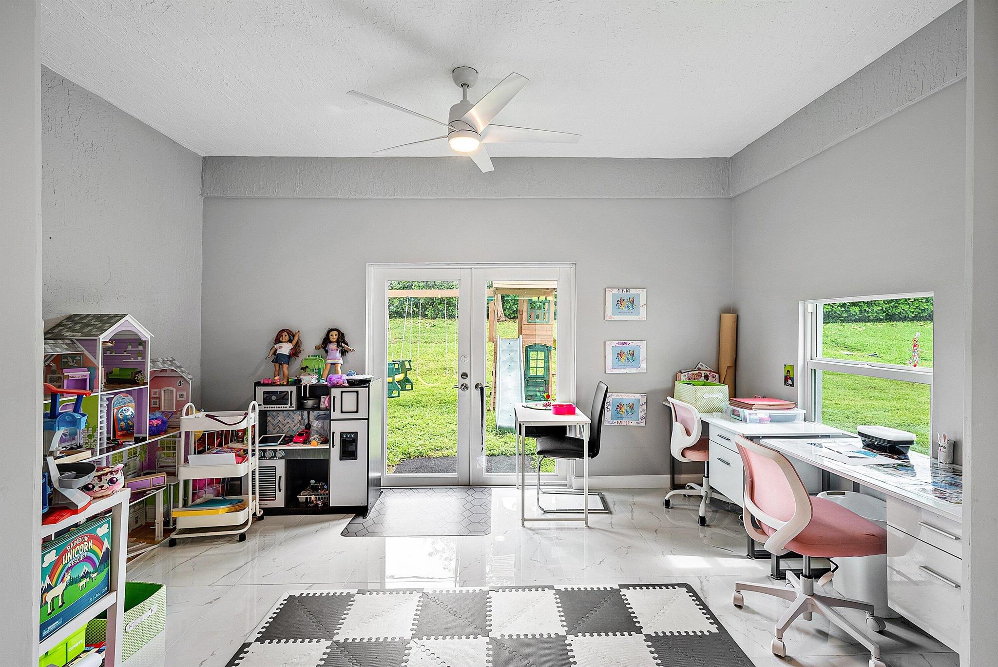 MAYFAIR AT PARKLAND - Residential