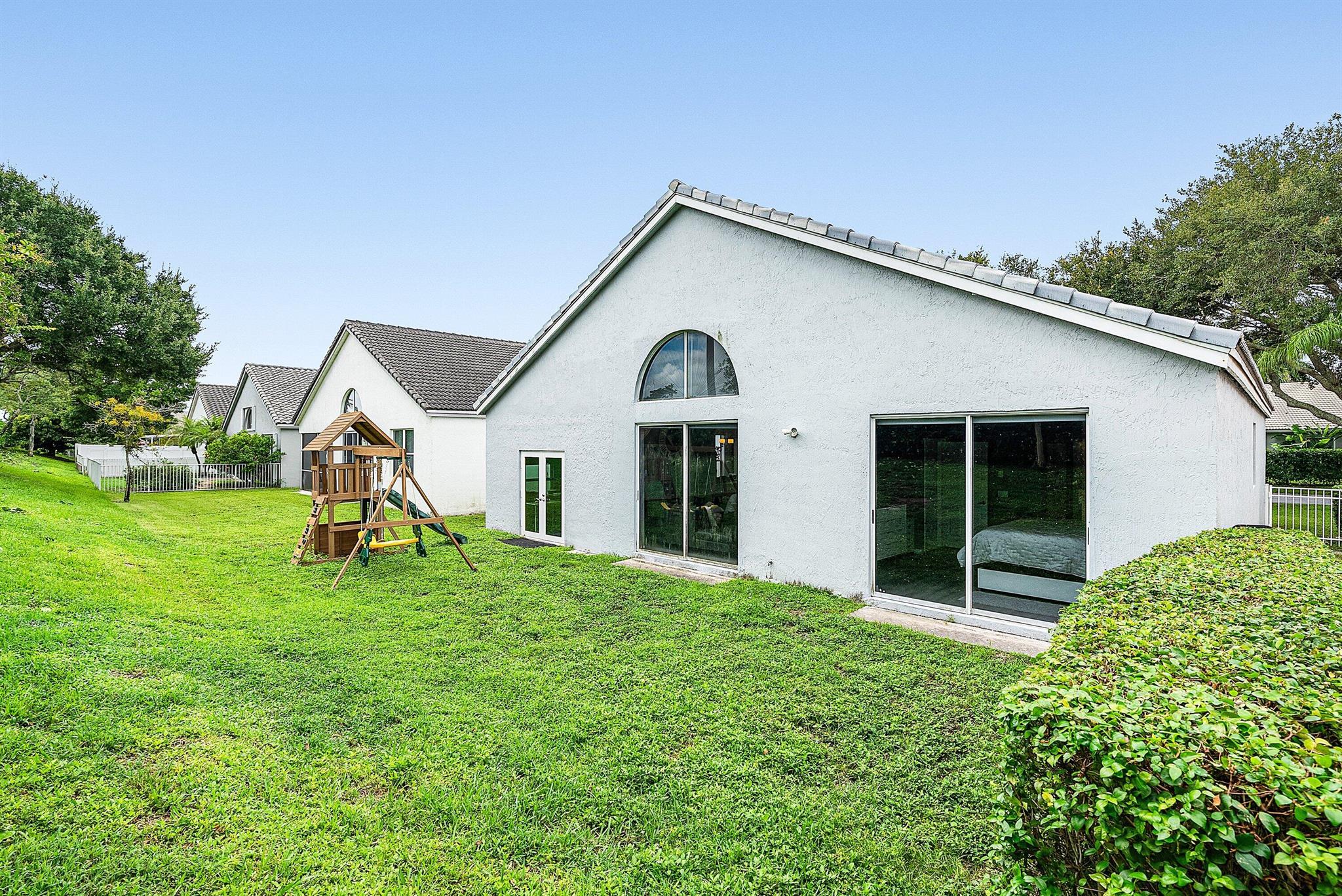 MAYFAIR AT PARKLAND - Residential