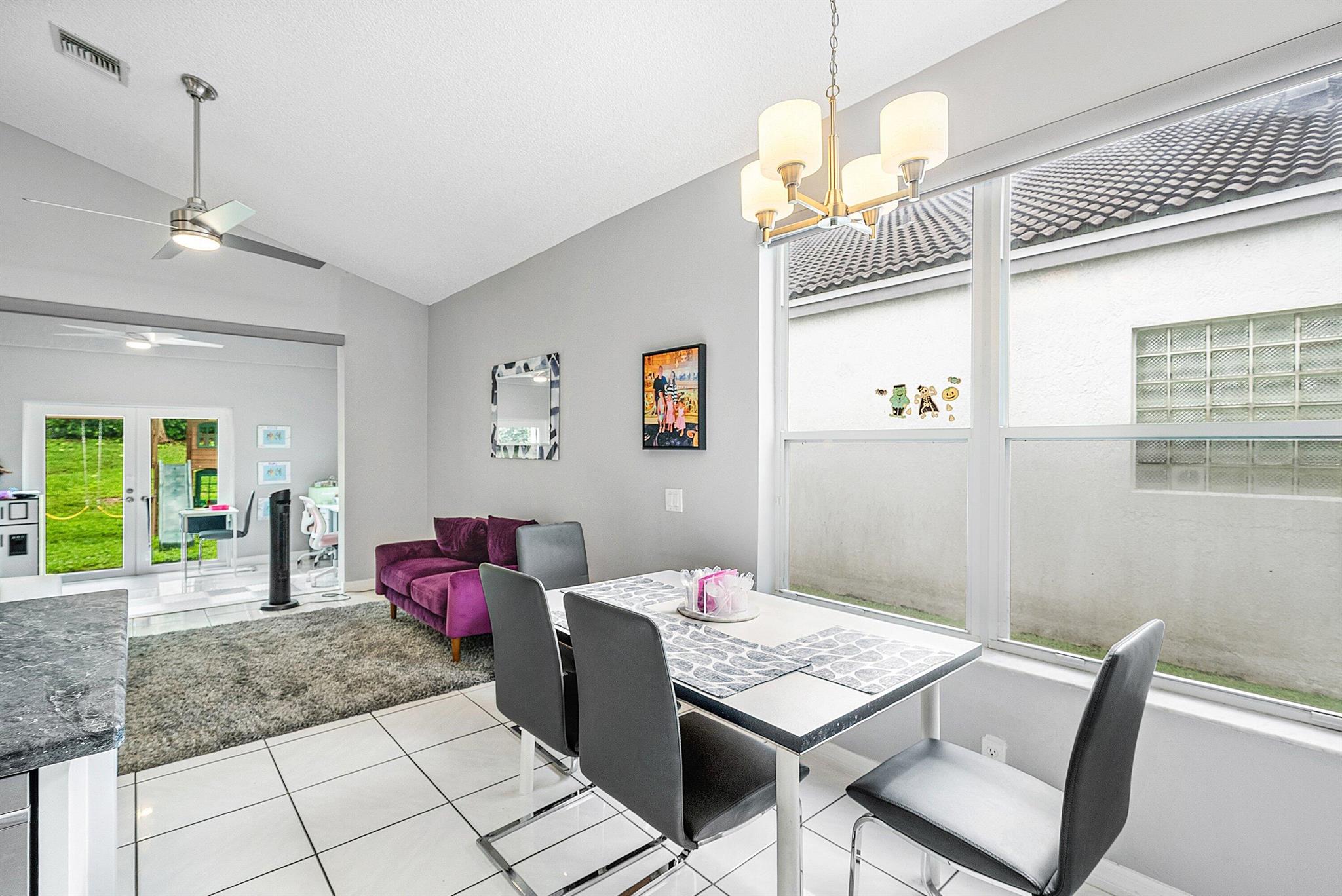 MAYFAIR AT PARKLAND - Residential