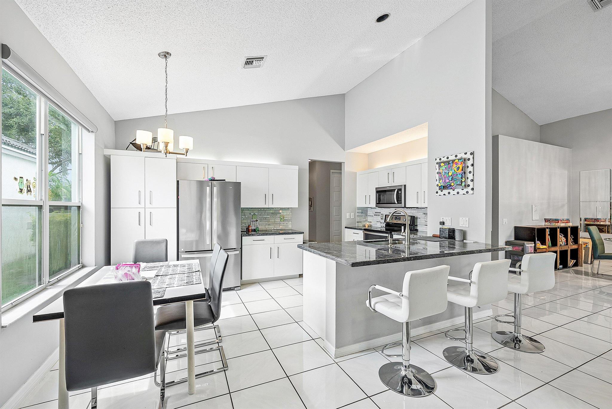 MAYFAIR AT PARKLAND - Residential