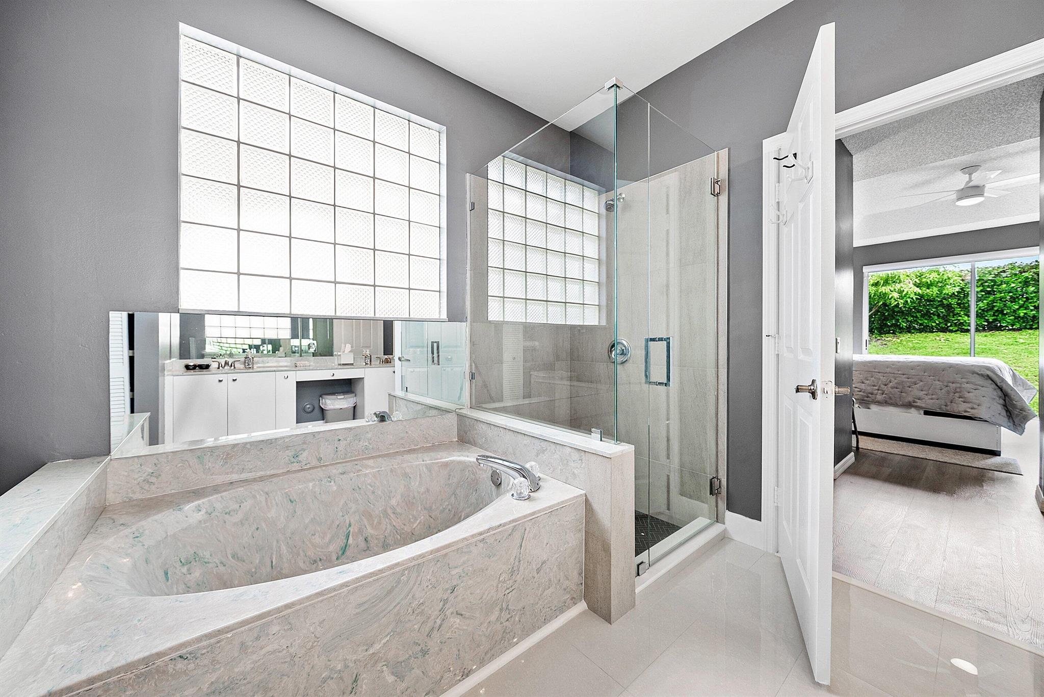 MAYFAIR AT PARKLAND - Residential