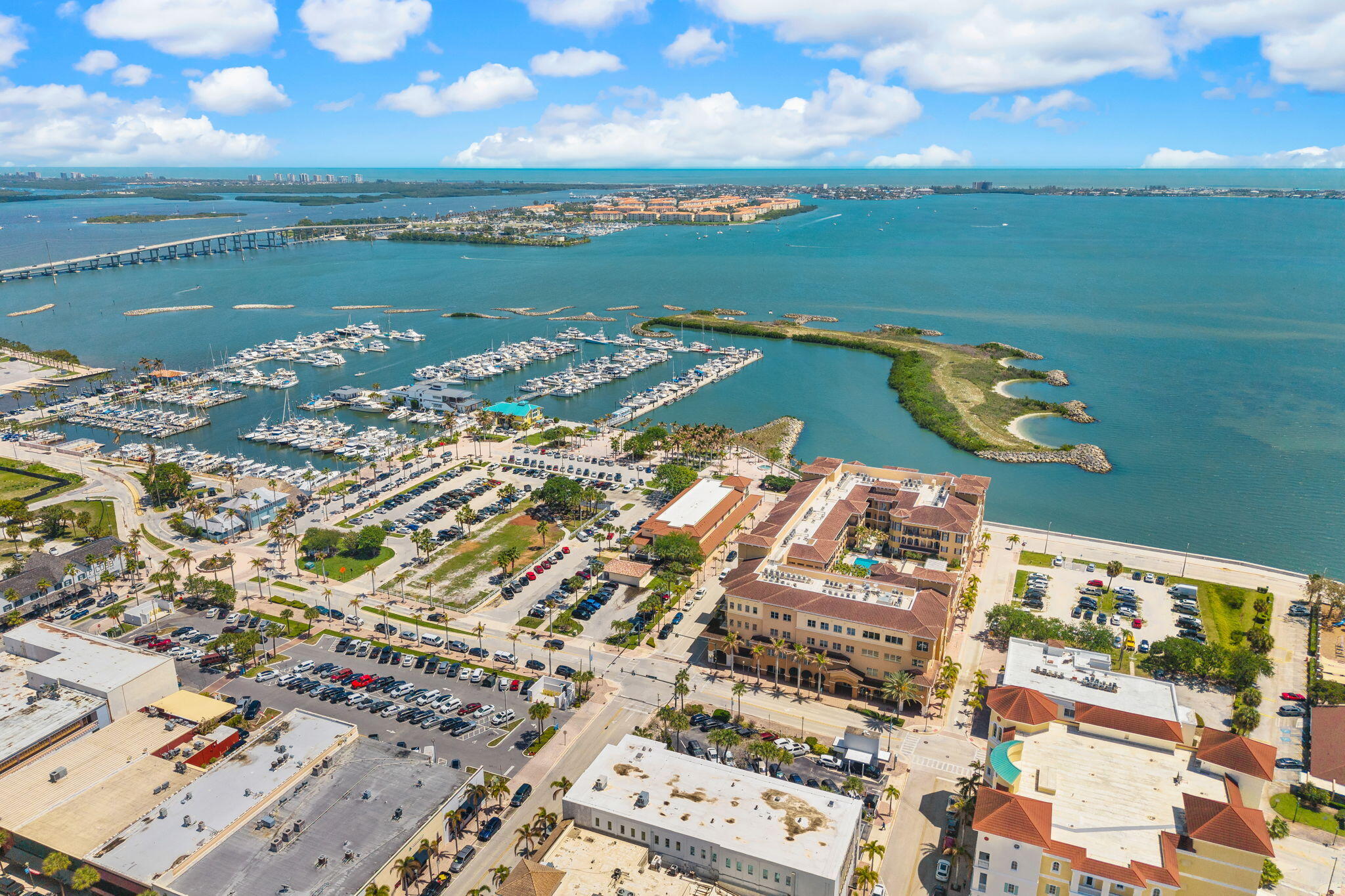 RENAISSANCE ON THE RIVER, A CONDOMINIUM - Residential Lease