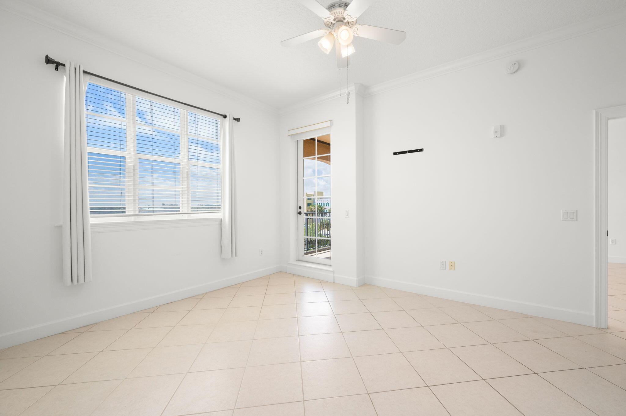 RENAISSANCE ON THE RIVER, A CONDOMINIUM - Residential Lease