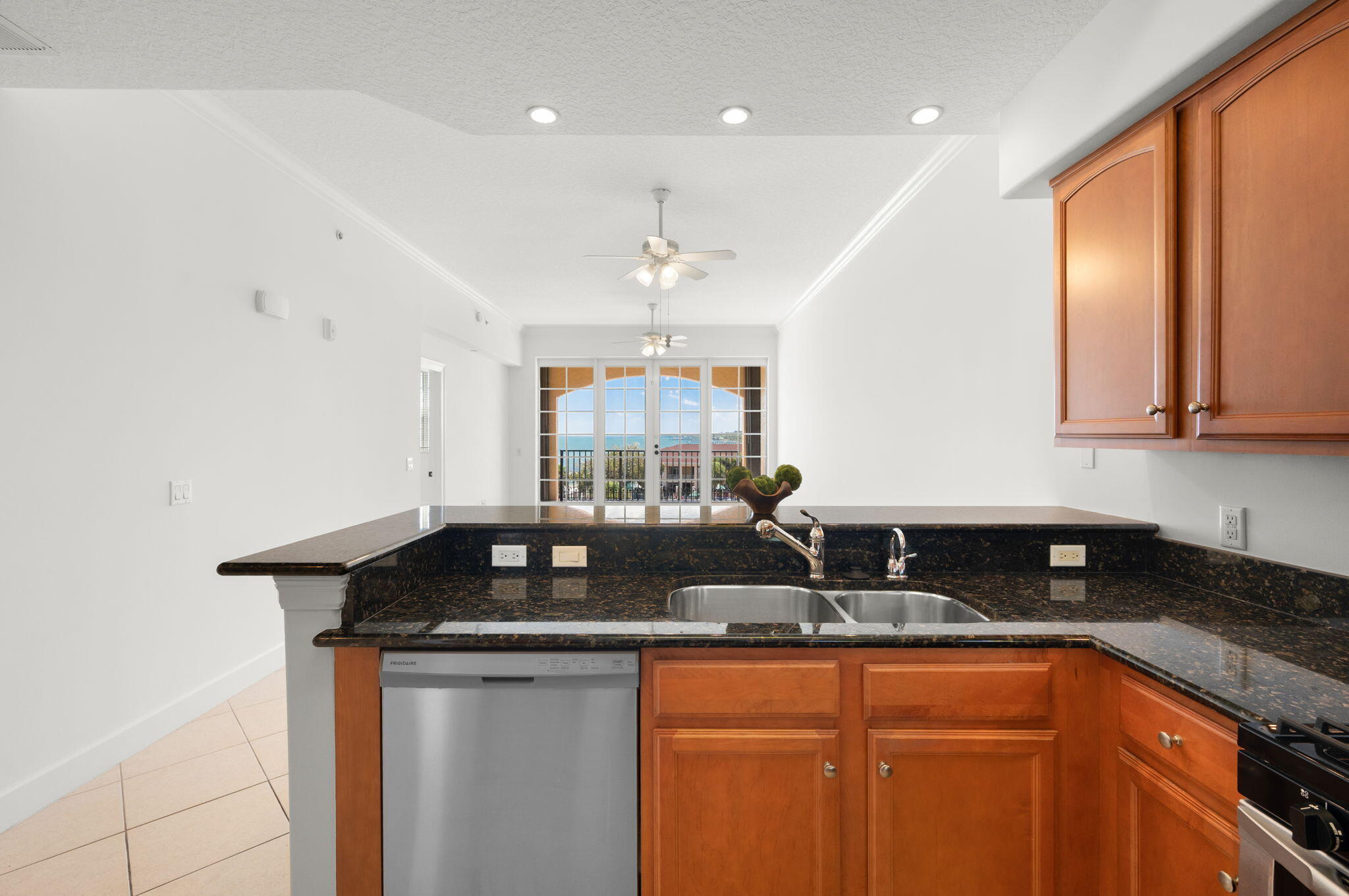 RENAISSANCE ON THE RIVER, A CONDOMINIUM - Residential Lease
